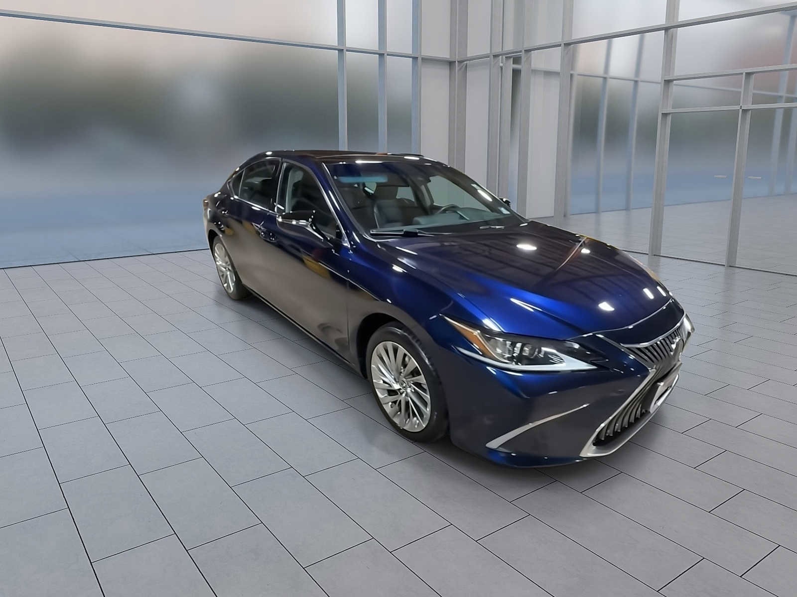 Thumbnail: 2019 Lexus ES - 2