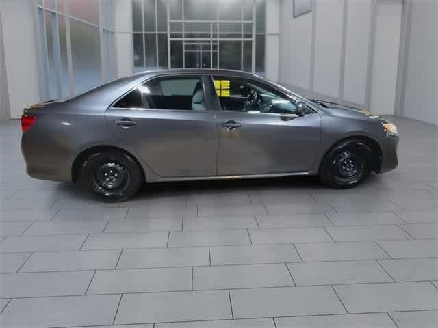 Thumbnail: 2014 Toyota Camry - 9