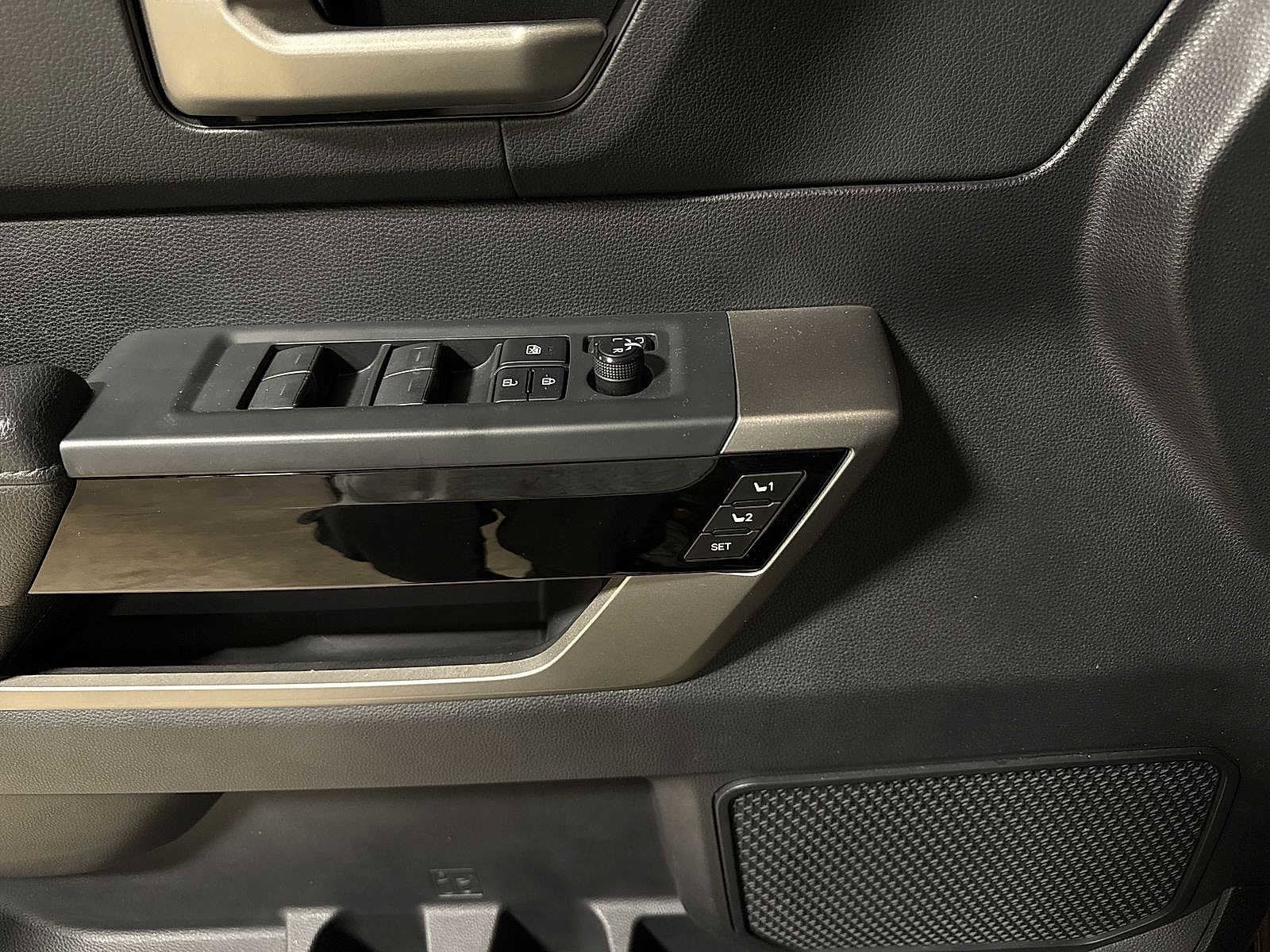 Thumbnail: 2022 Toyota Tundra - 22