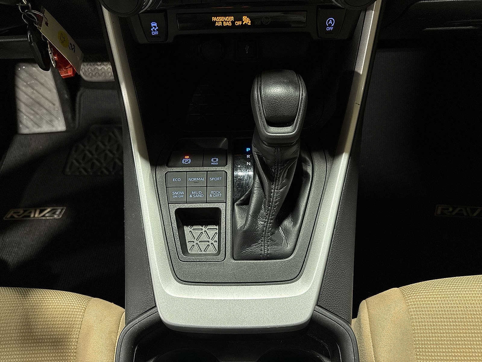 Thumbnail: 2021 Toyota RAV4 - 29