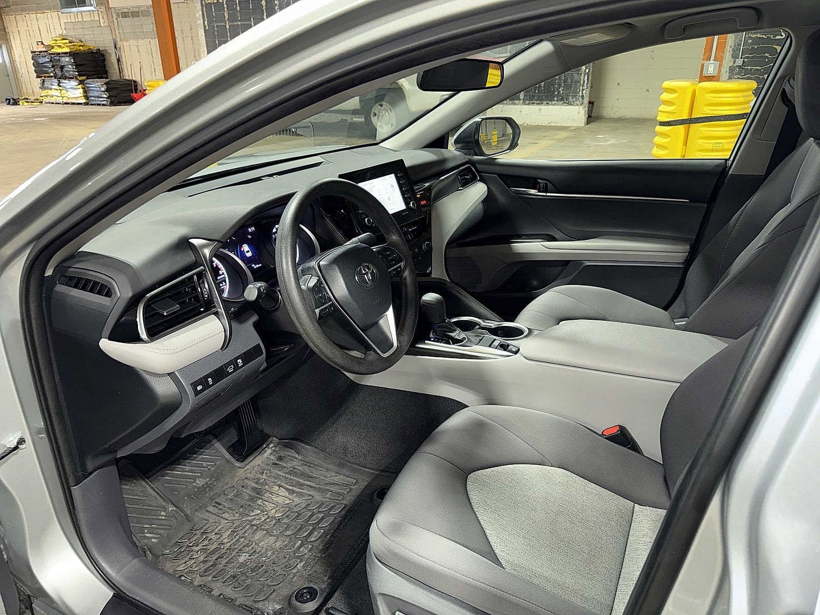 Thumbnail: 2021 Toyota Camry - 28