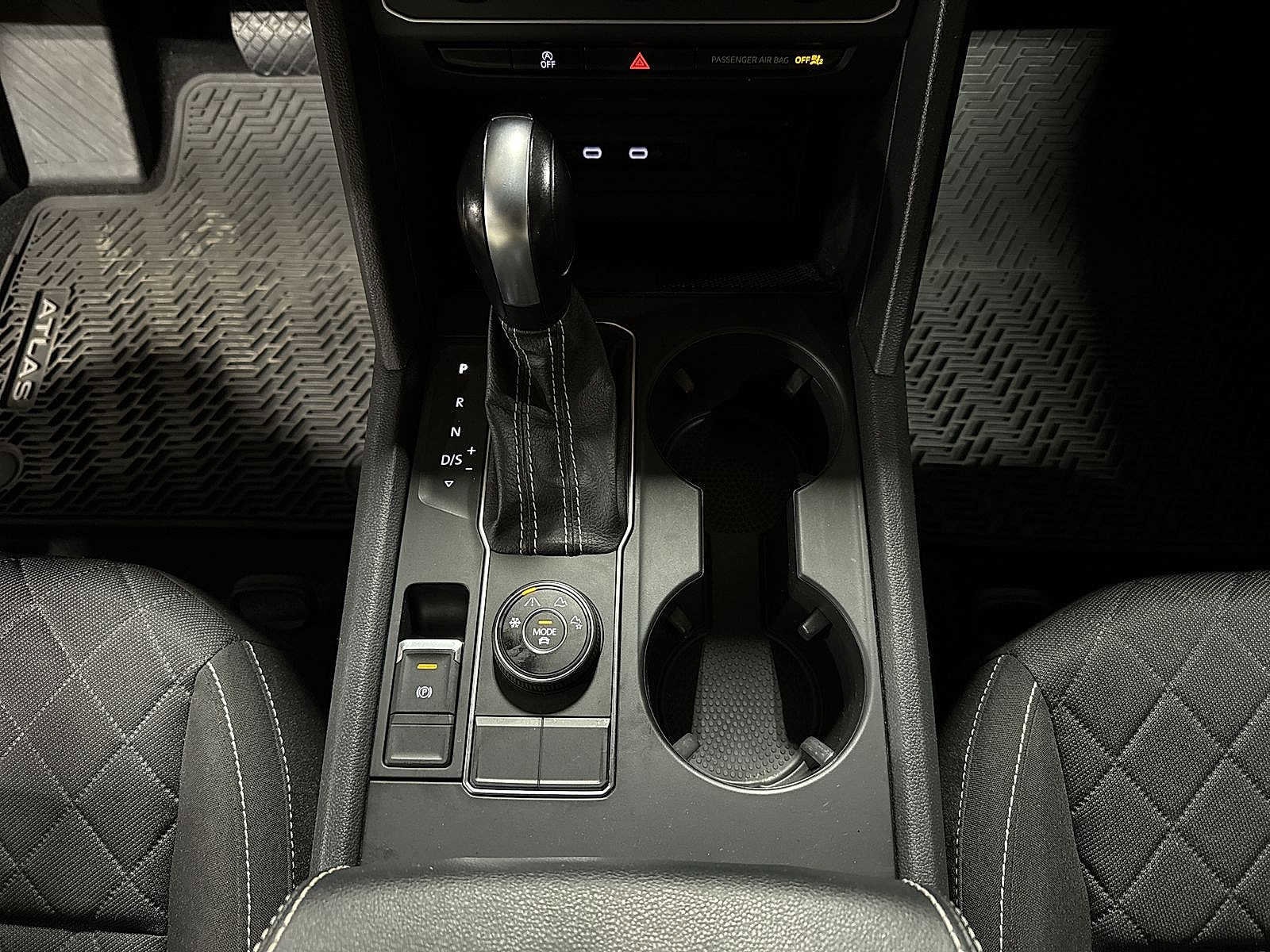 Thumbnail: 2021 Volkswagen Atlas - 29