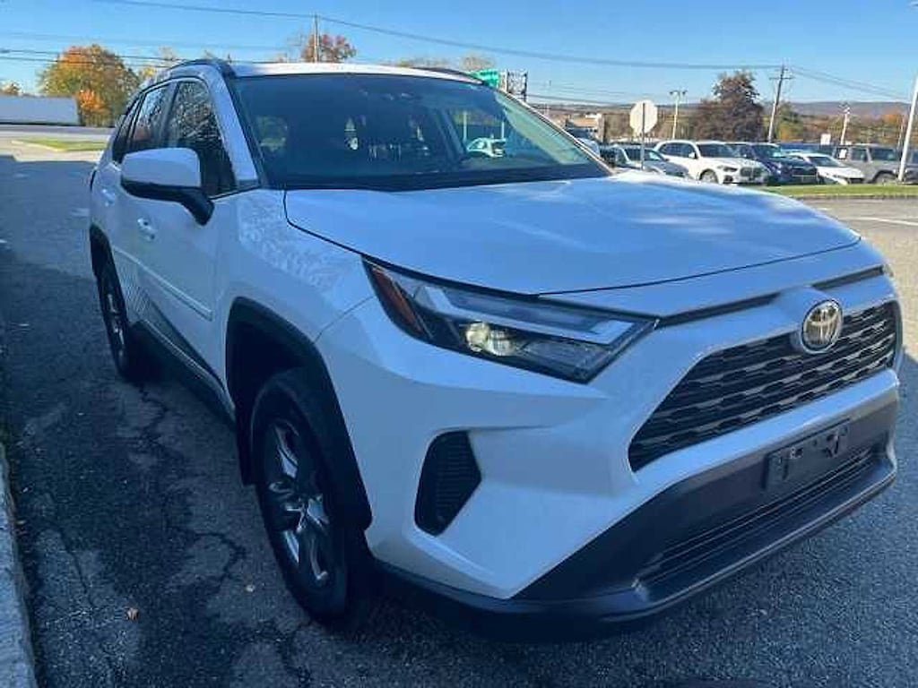 Used 2022 Toyota RAV4 XLE SUV