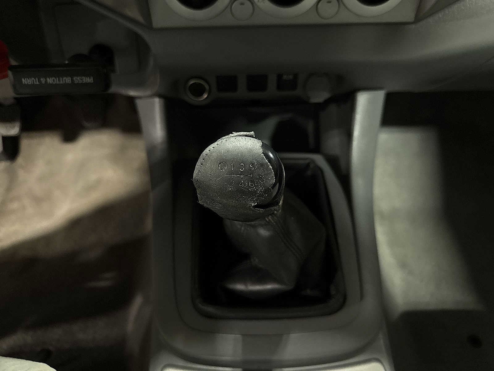 Thumbnail: 2010 Toyota Tacoma - 31