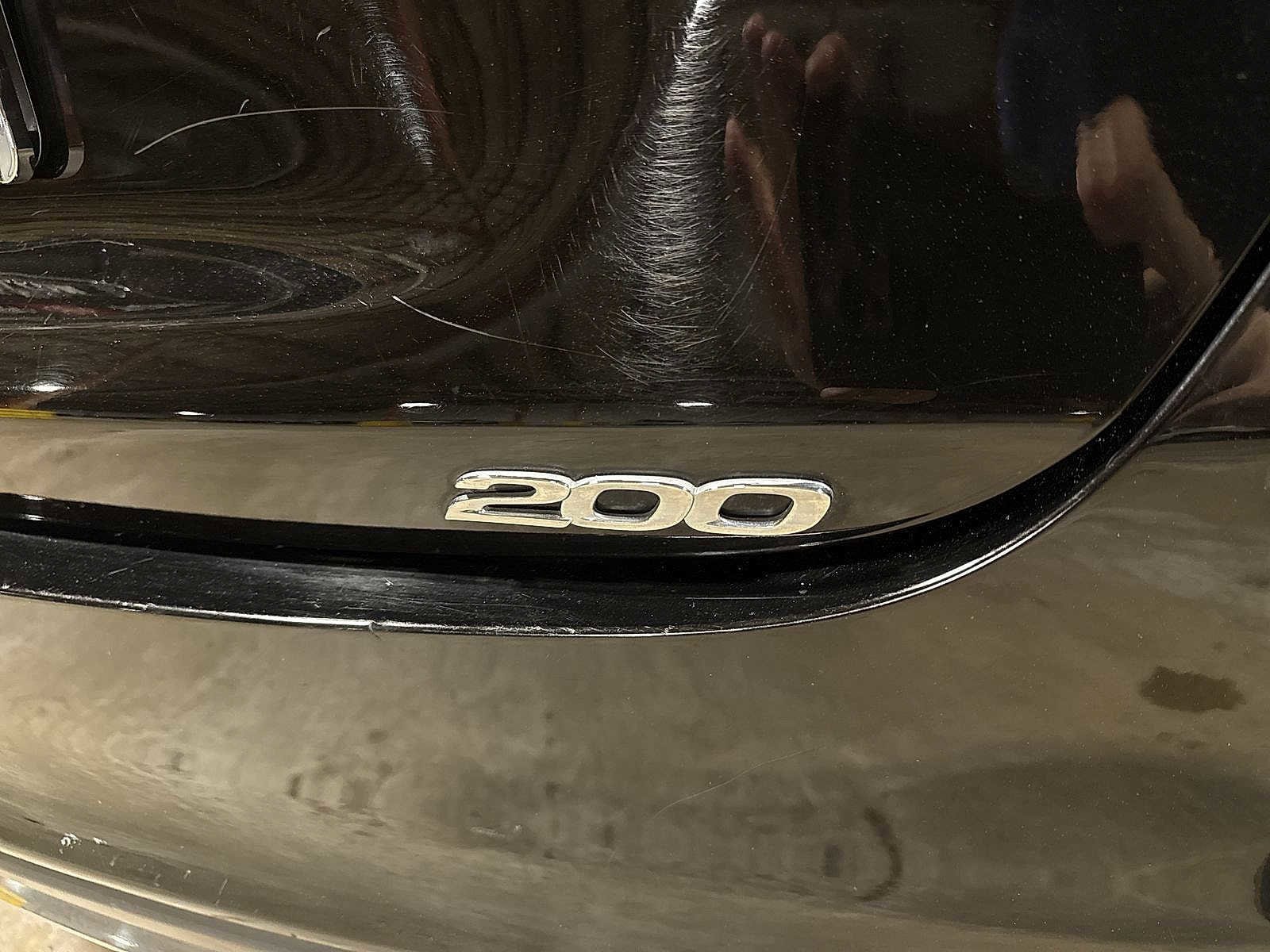 Thumbnail: 2015 Chrysler 200 - 22