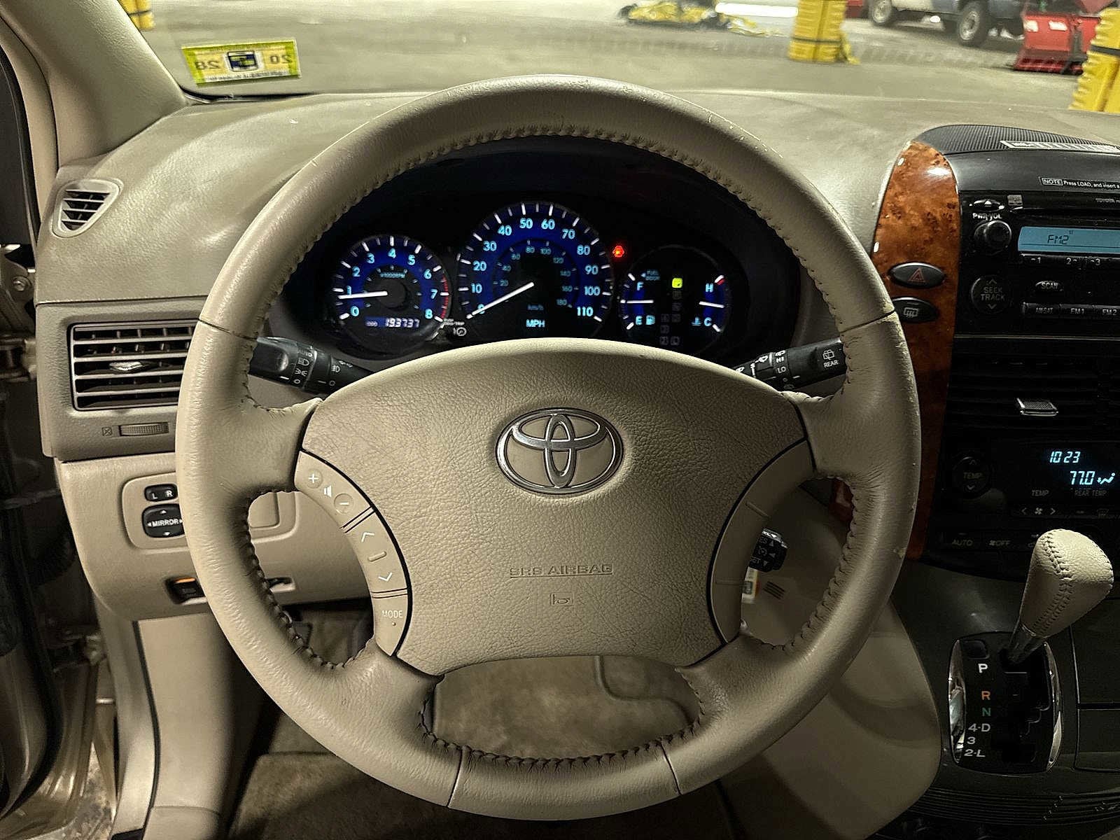 Thumbnail: 2007 Toyota Sienna - 19