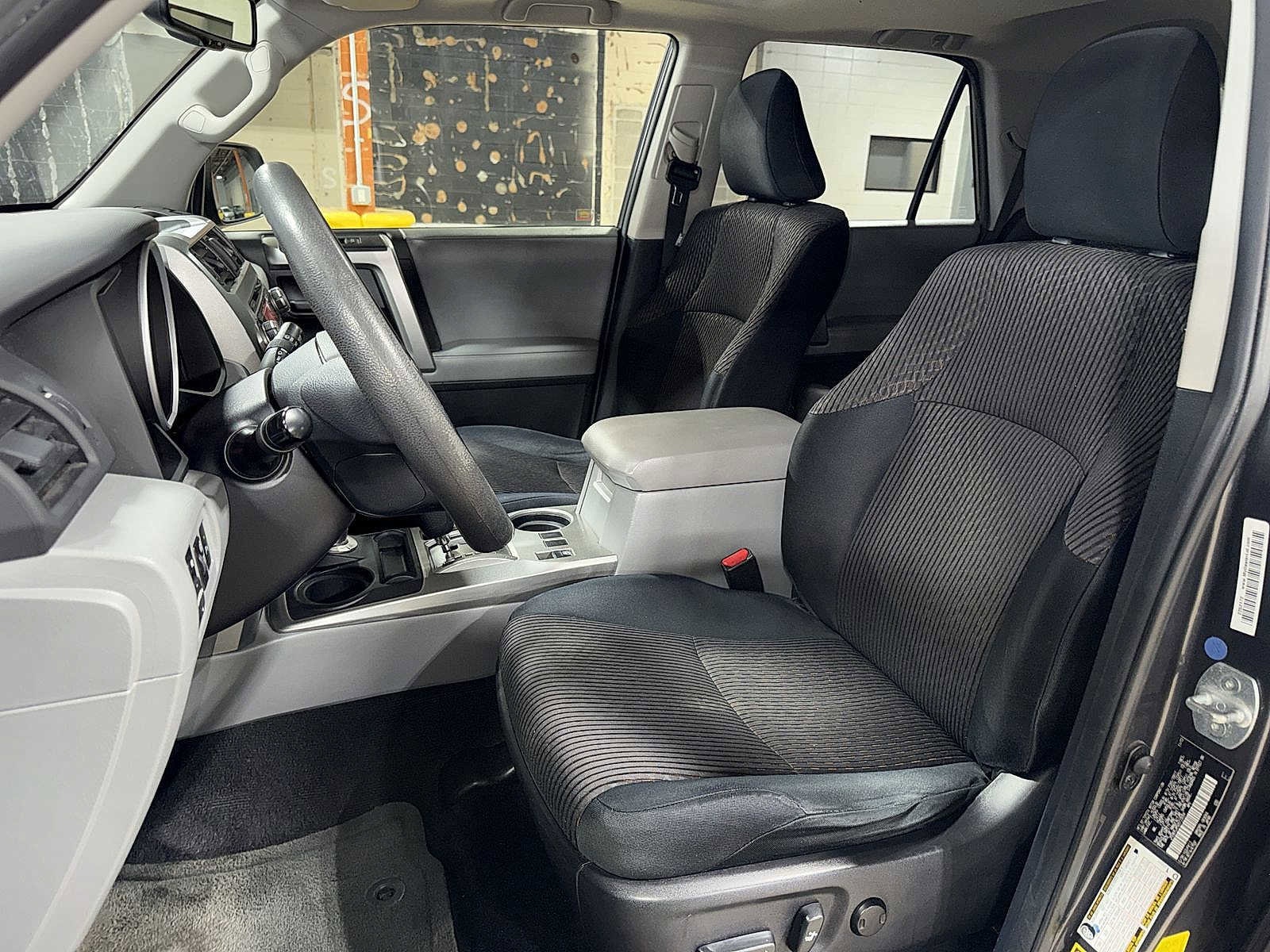 Thumbnail: 2013 Toyota 4Runner - 15