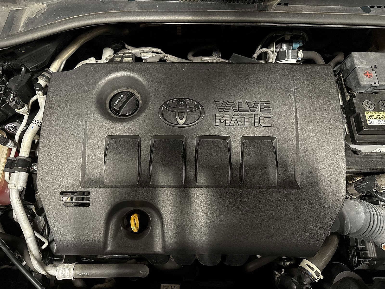 Thumbnail: 2021 Toyota C-HR - 18