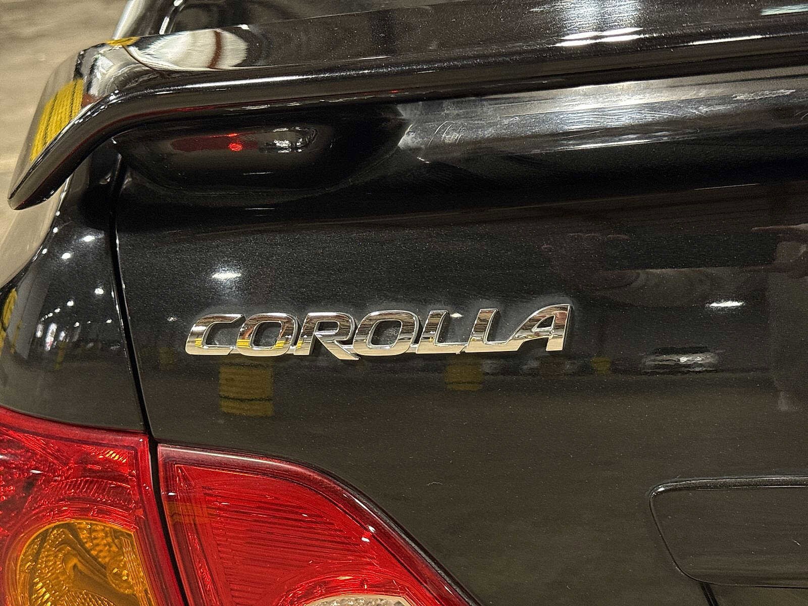 Thumbnail: 2010 Toyota Corolla - 22