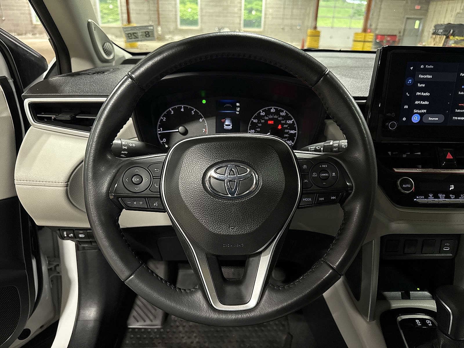 Thumbnail: 2024 Toyota Corolla Cross - 18