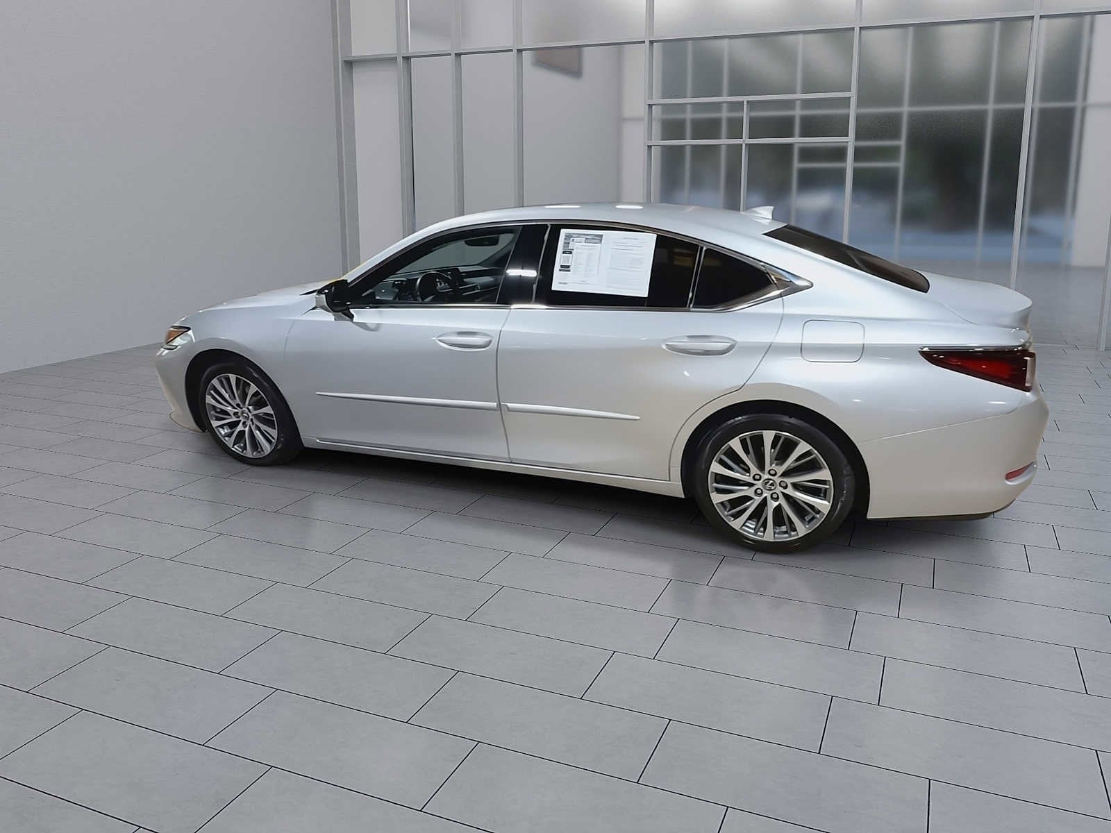 Thumbnail: 2019 Lexus ES - 6