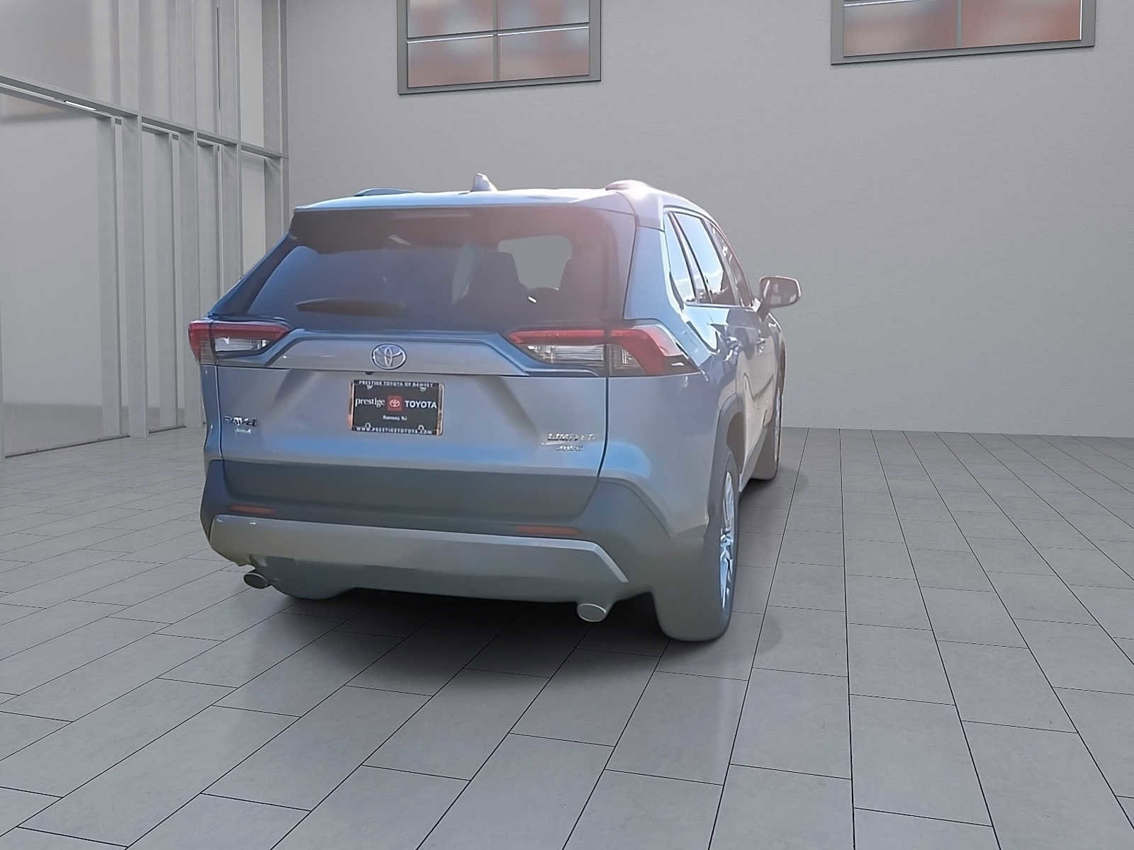 Thumbnail: 2025 Toyota RAV4 - 8