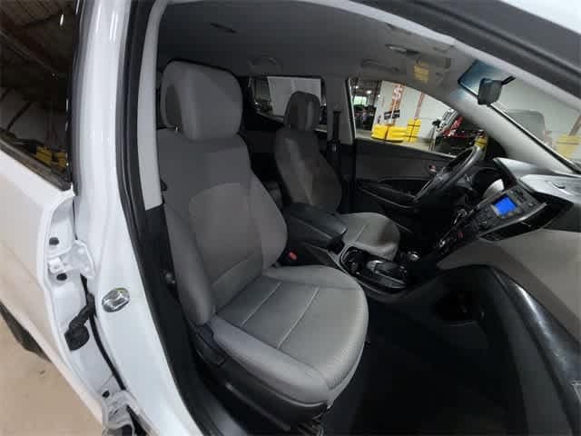 Thumbnail: 2016 Hyundai Santa Fe - 16