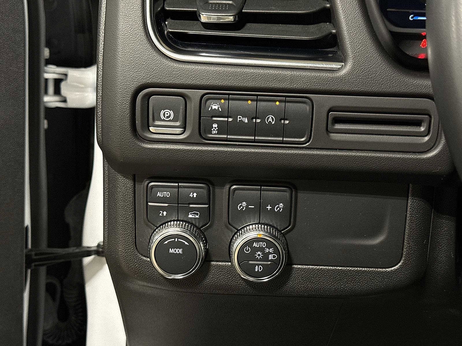 Thumbnail: 2024 GMC Yukon - 31