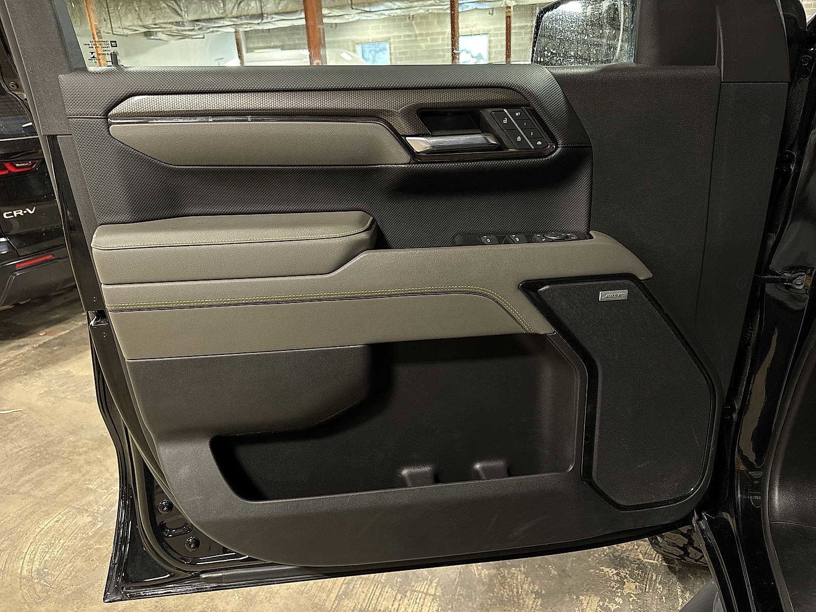 Thumbnail: 2022 Chevrolet Silverado 1500 - 31