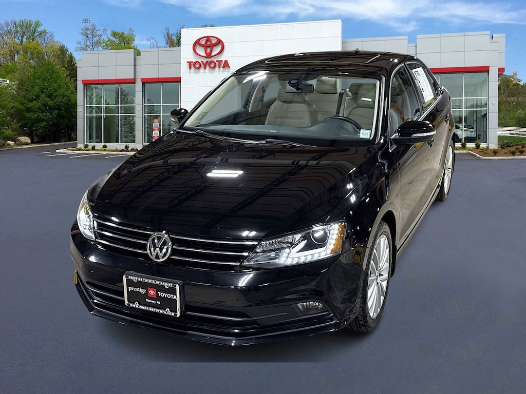 Used 2016 Volkswagen Jetta 1.8T SEL w/PZEV Sedan