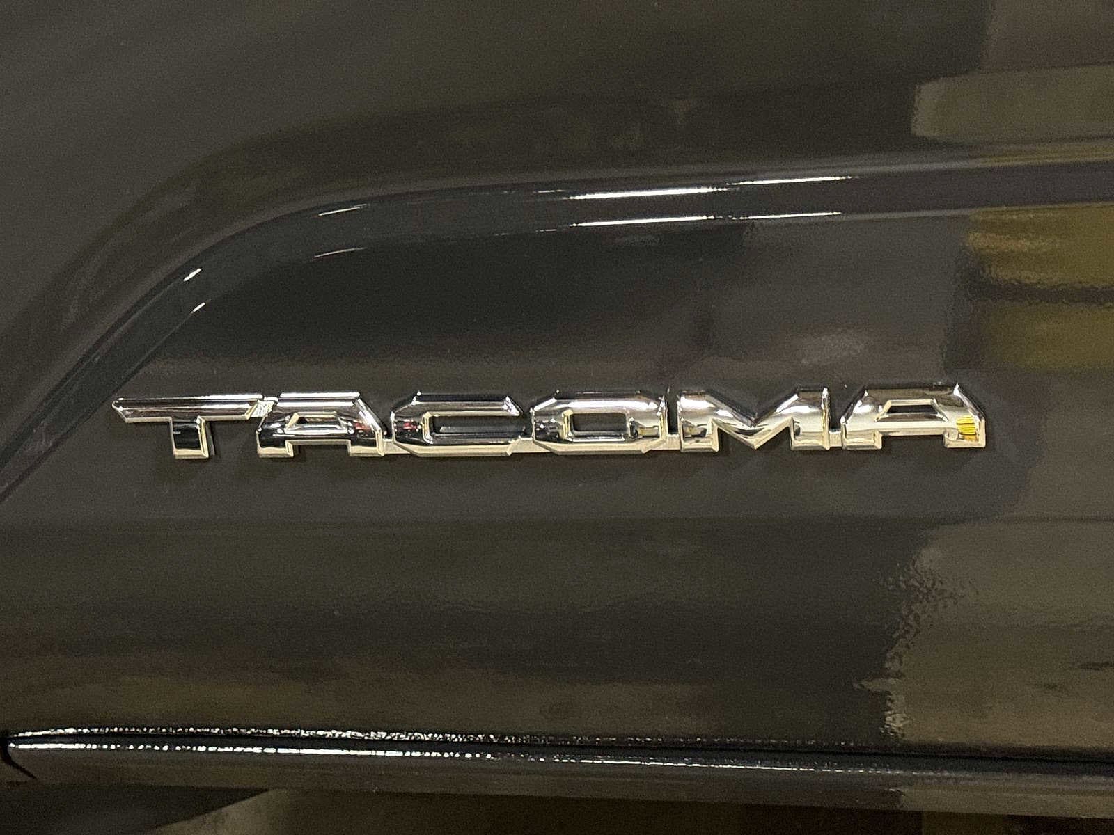 Thumbnail: 2025 Toyota Tacoma - 25