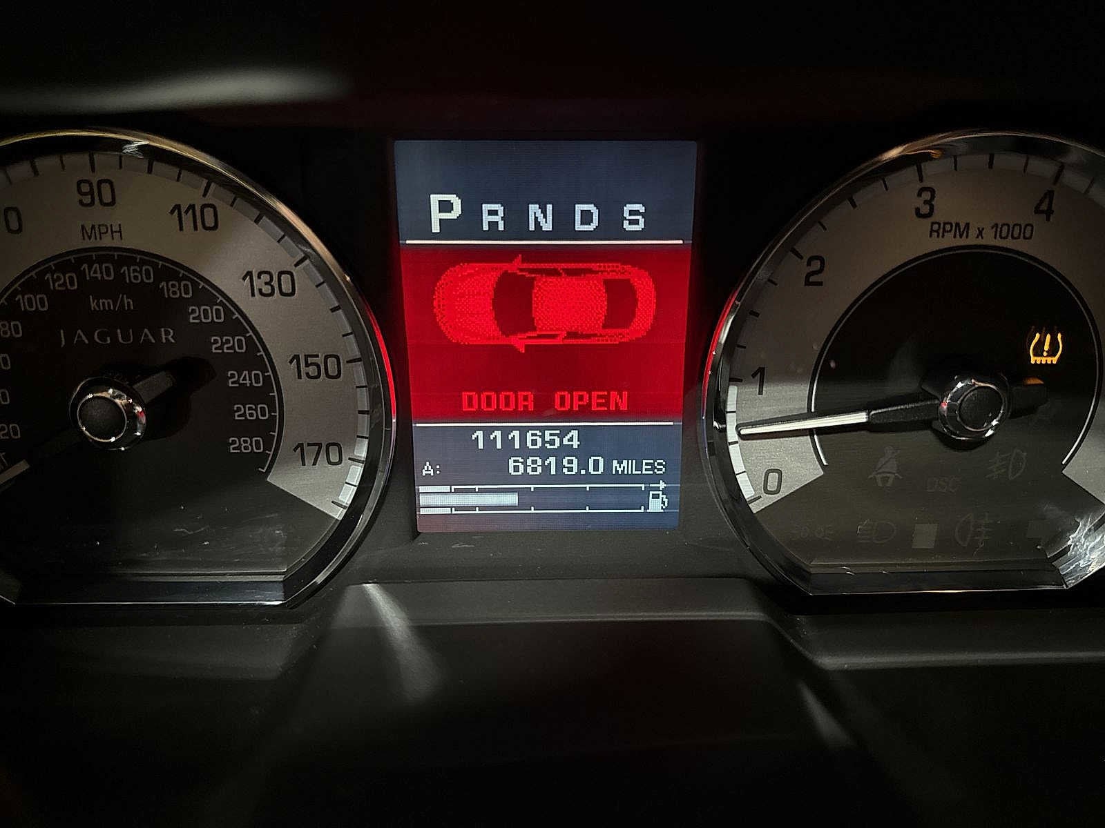 Thumbnail: 2009 Jaguar XF - 18