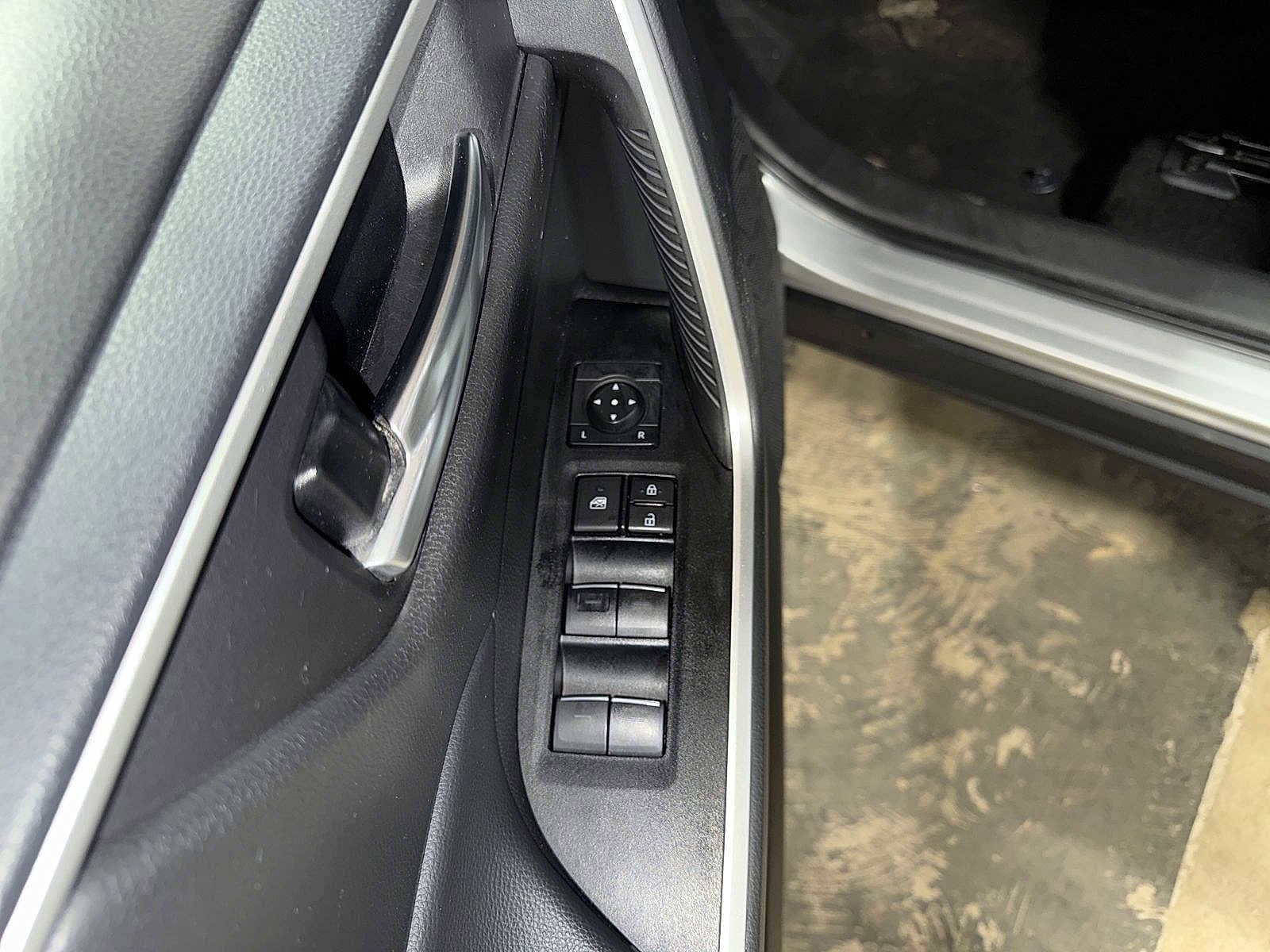 Thumbnail: 2024 Toyota RAV4 - 22