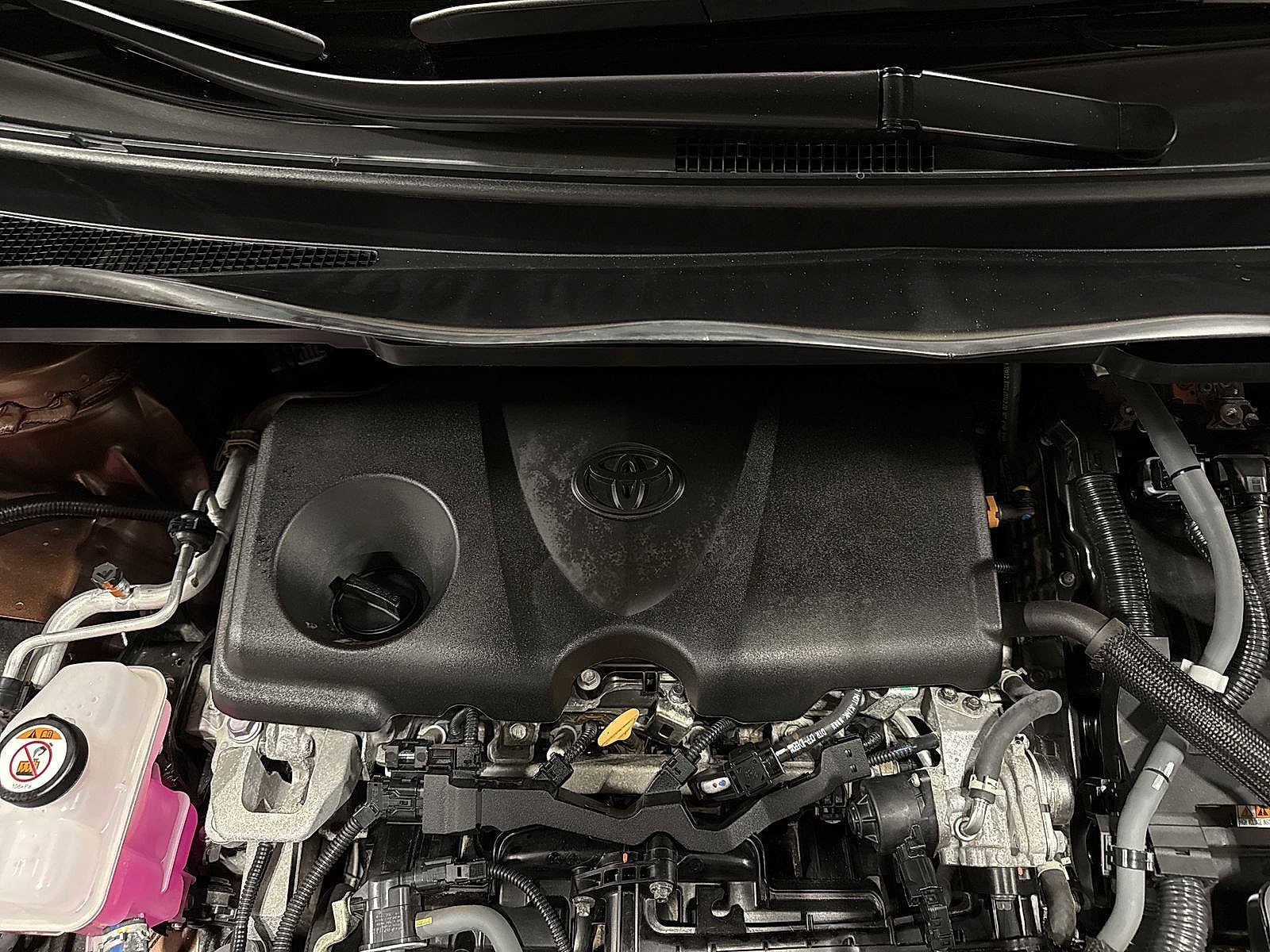 Thumbnail: 2023 Toyota Sienna - 12