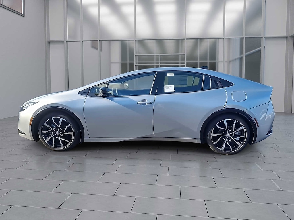 New 2026 Toyota Prius Plug-in Hybrid XSE Premium PLUG-IN HYBRID