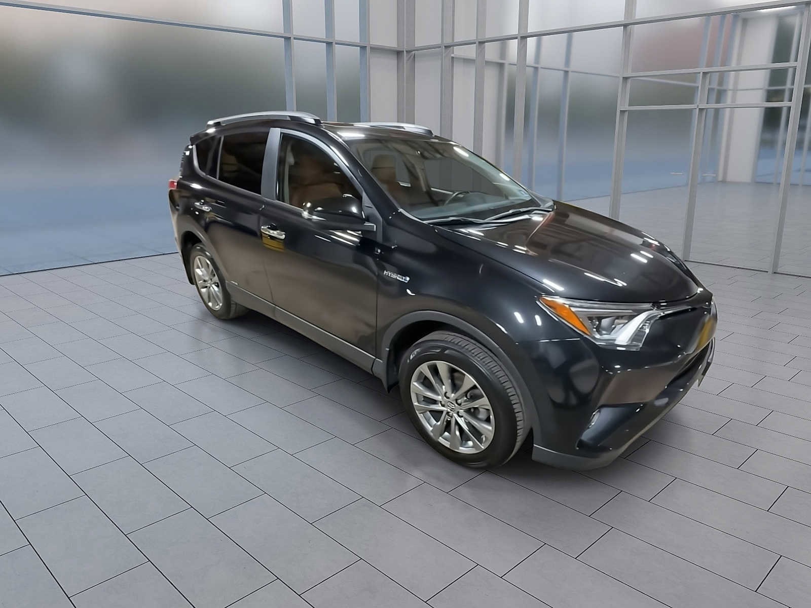 Thumbnail: 2017 Toyota RAV4 - 2