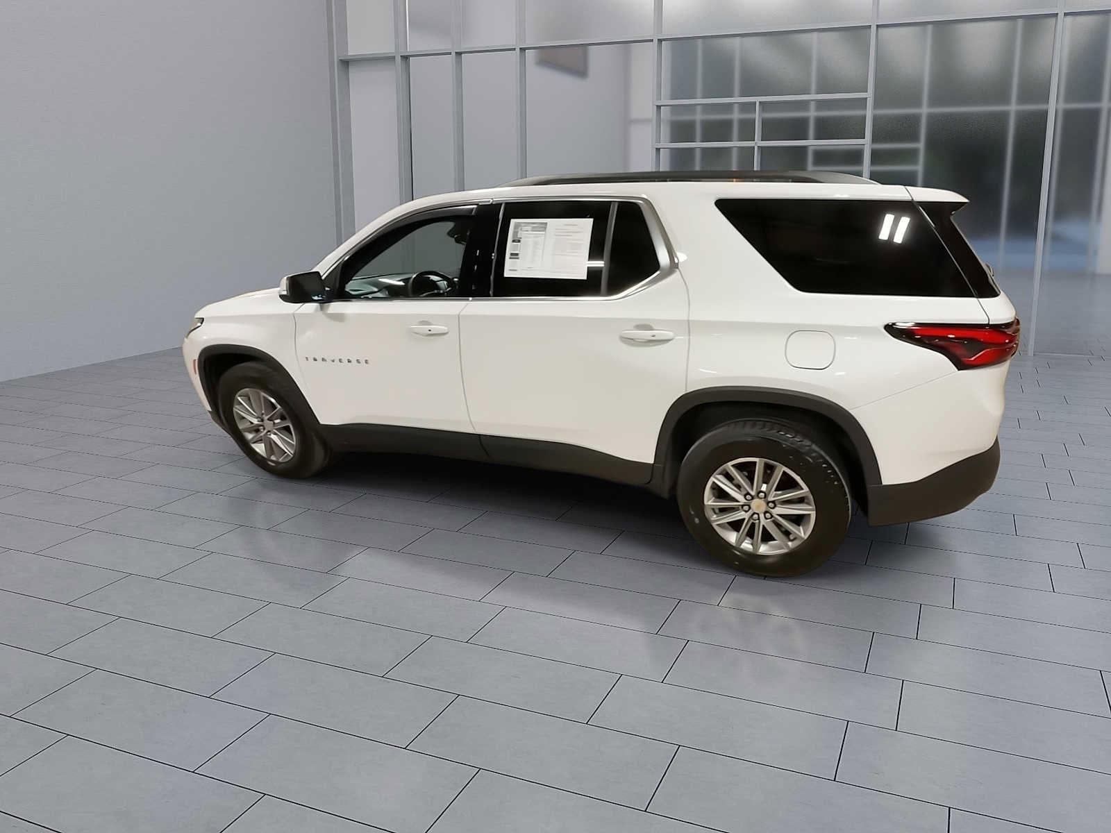 Thumbnail: 2023 Chevrolet Traverse - 6