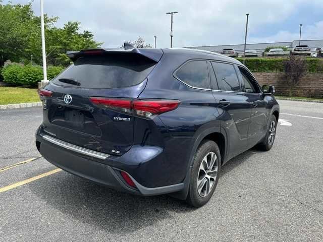 2022 Toyota Highlander XLE 4