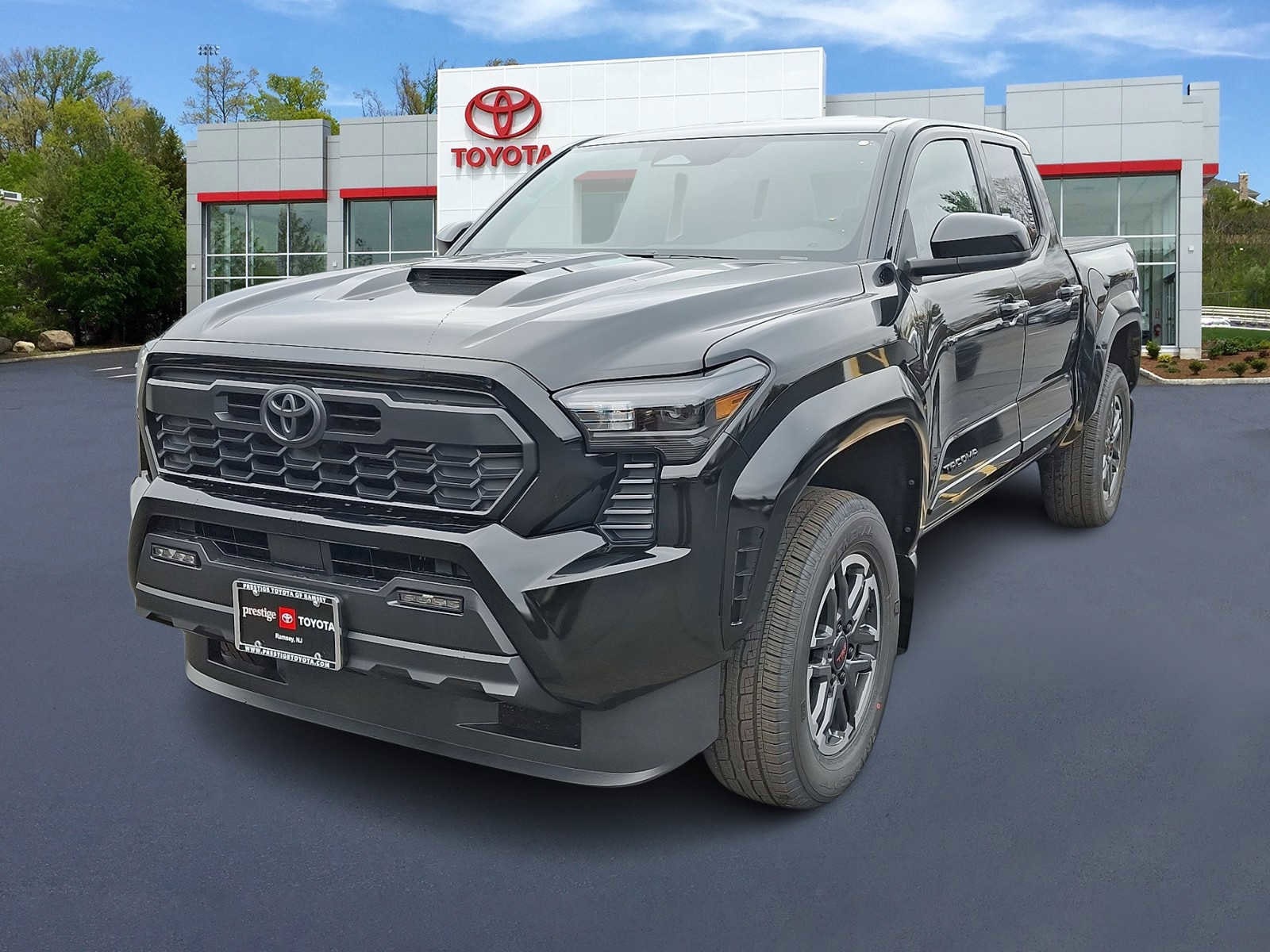 Thumbnail: 2025 Toyota Tacoma - 2