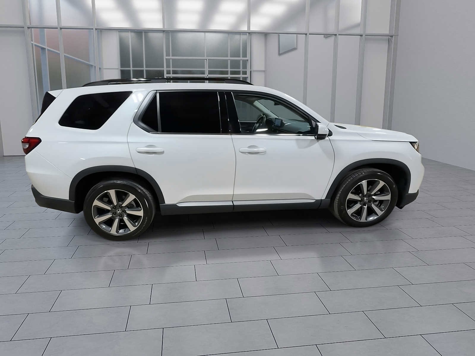 Thumbnail: 2023 Honda Pilot - 9