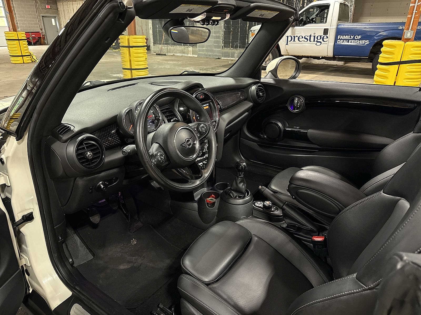 Thumbnail: 2019 MINI Cooper Convertible - 26
