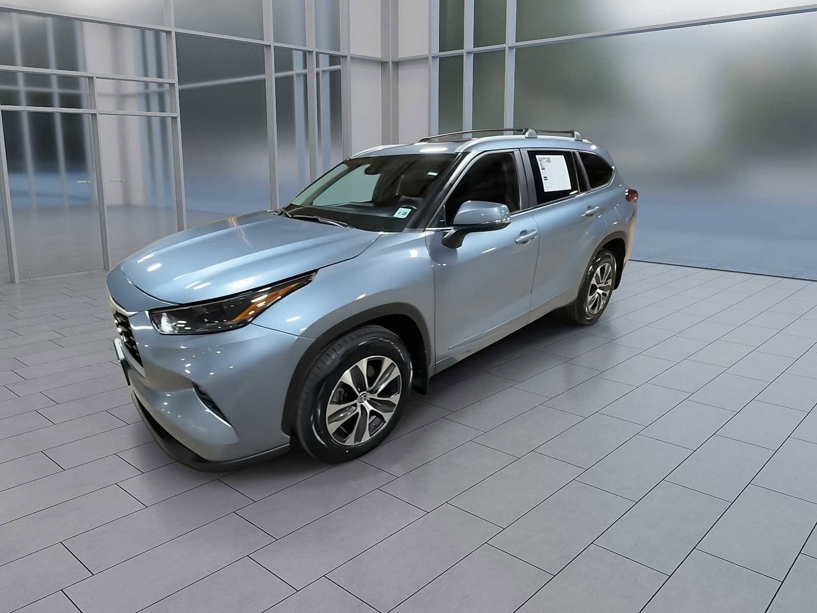 View vehicle photo 4