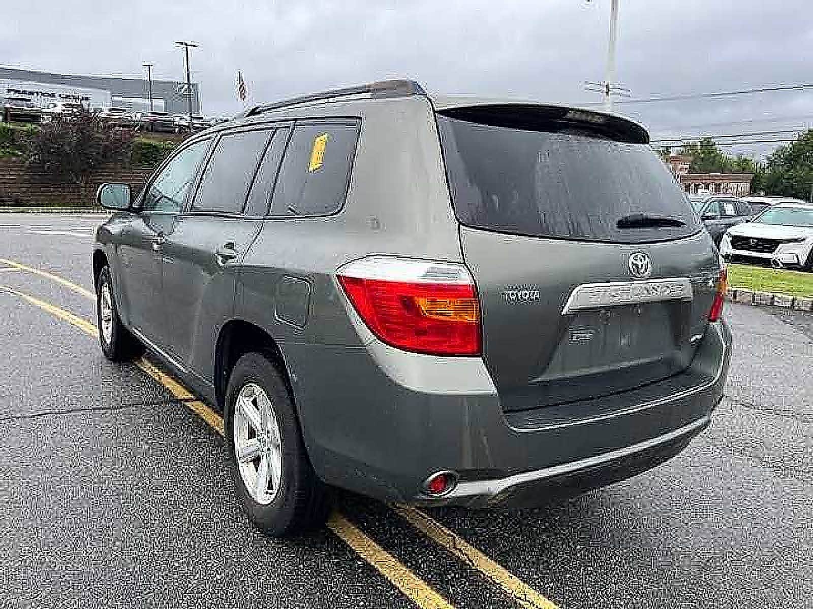 Thumbnail: 2009 Toyota Highlander - 21
