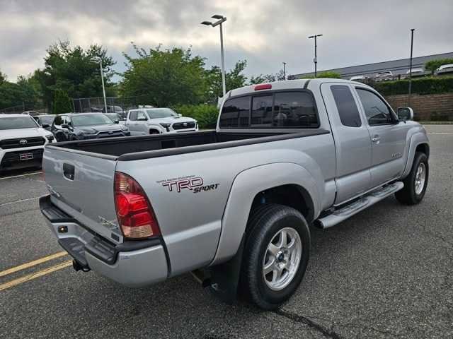Thumbnail: 2006 Toyota Tacoma - 4