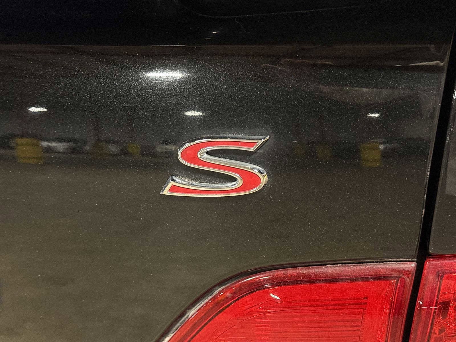 Thumbnail: 2010 Toyota Corolla - 23