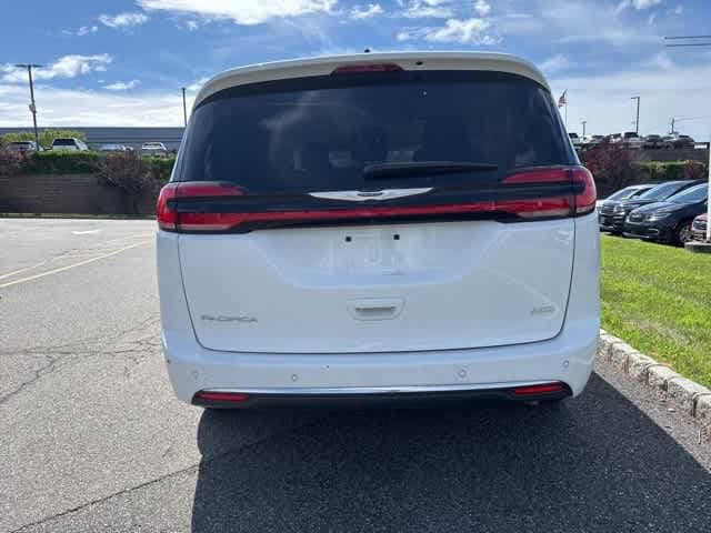 Thumbnail: 2024 Chrysler Pacifica - 5