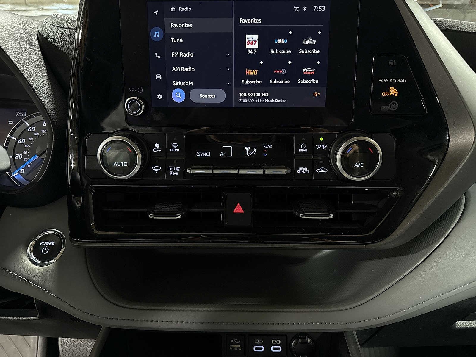 Thumbnail: 2023 Toyota Highlander - 22