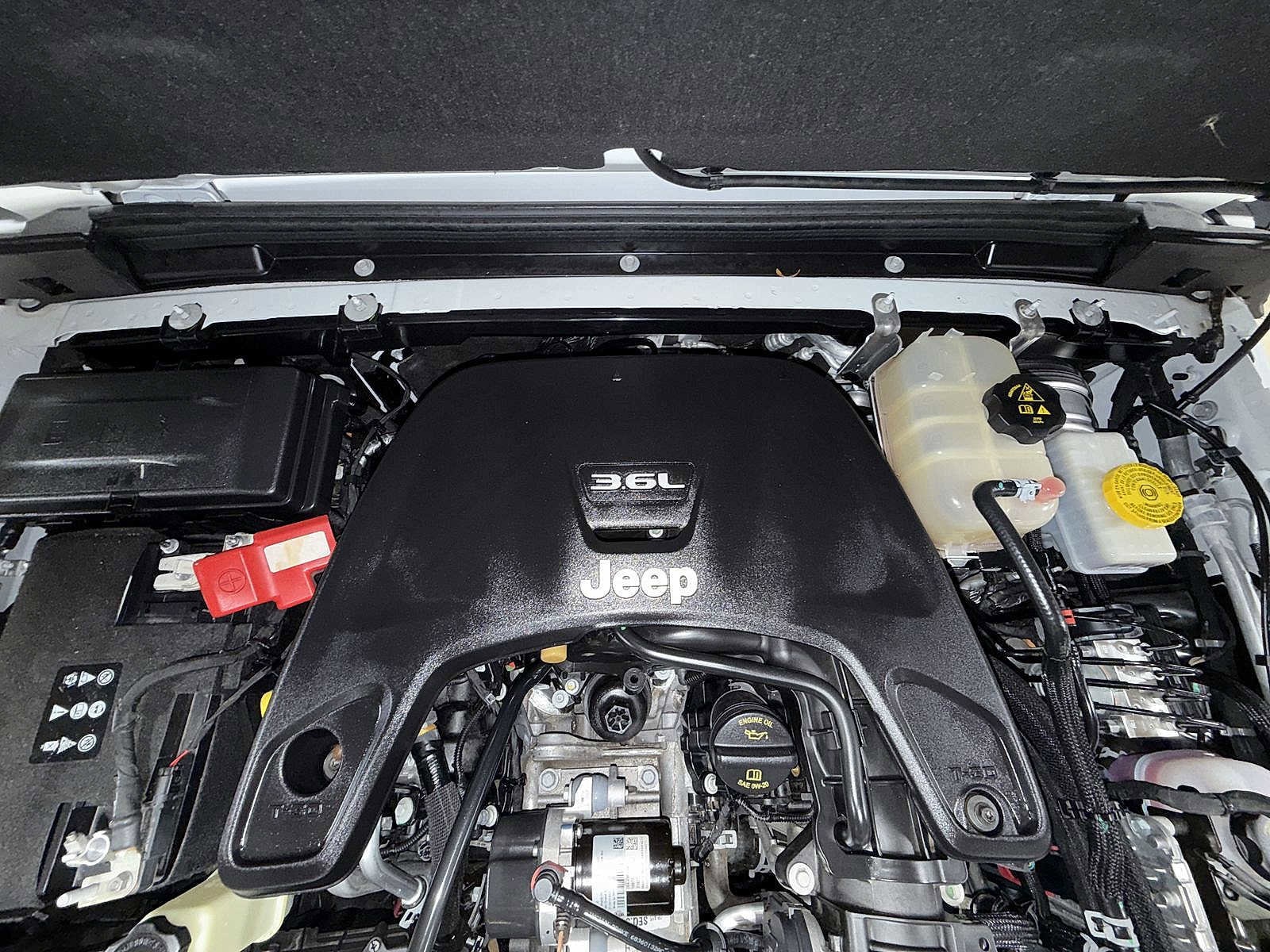 Thumbnail: 2021 Jeep Wrangler - 12