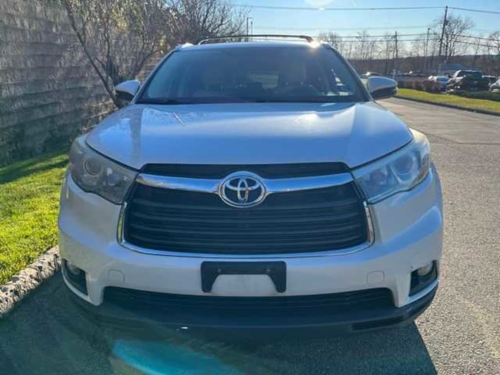 Used 2016 Toyota Highlander XLE V6 SUV