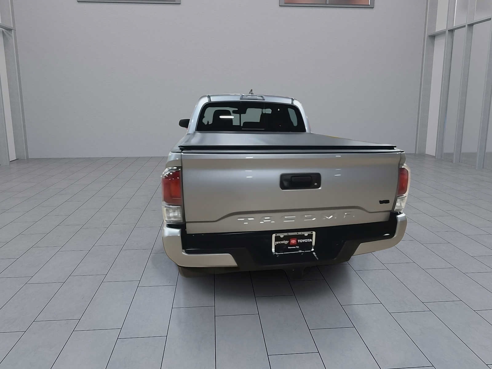 Thumbnail: 2021 Toyota Tacoma - 7