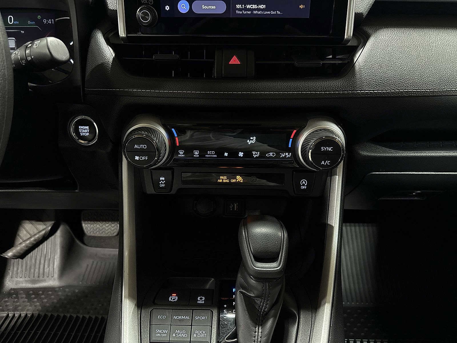 Thumbnail: 2024 Toyota RAV4 - 21