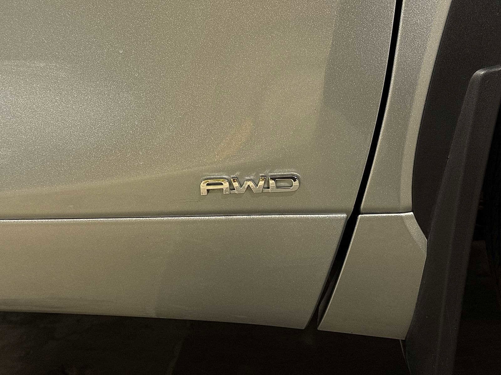 Thumbnail: 2025 Toyota Highlander - 30