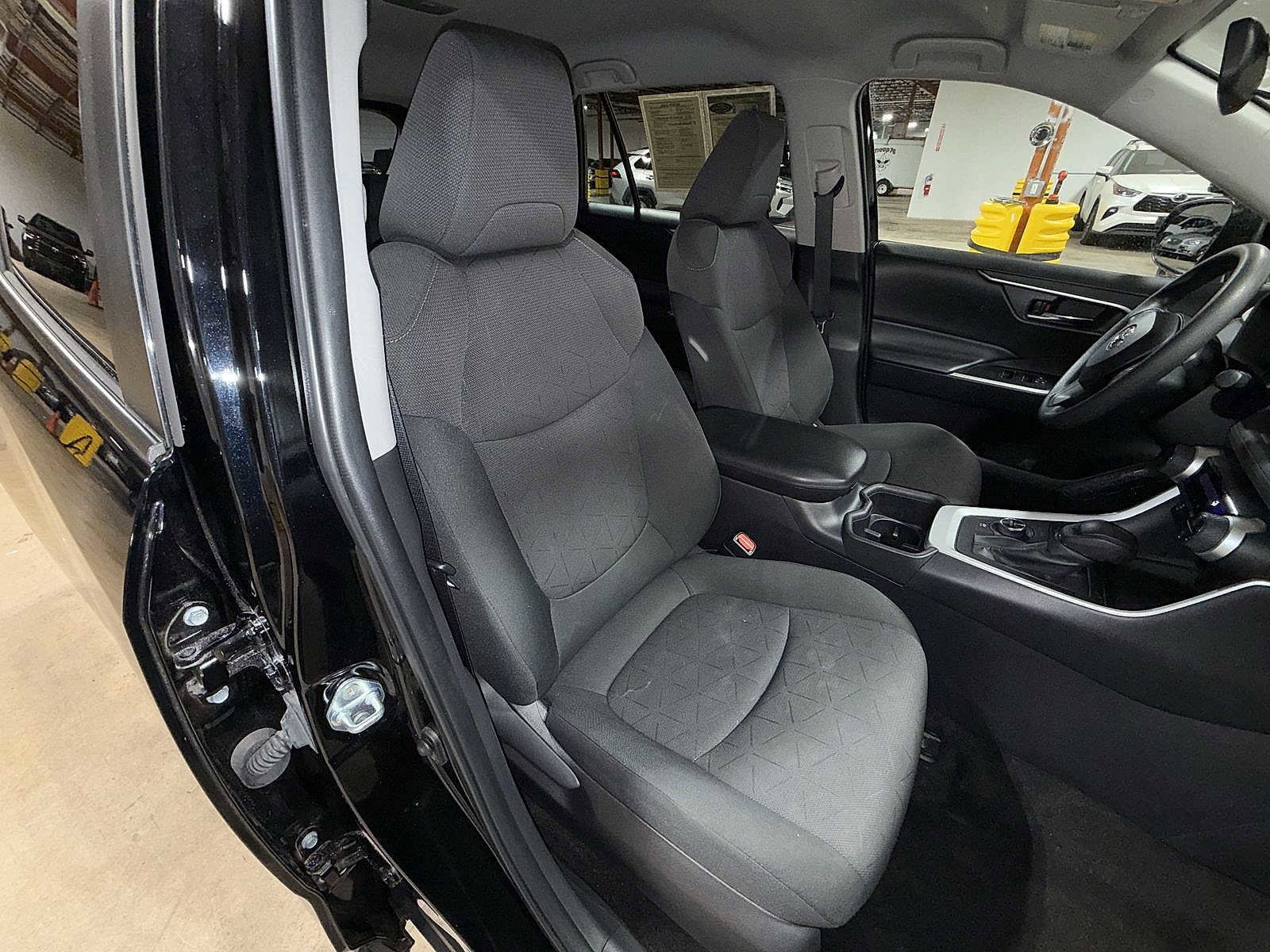 Thumbnail: 2024 Toyota RAV4 - 16