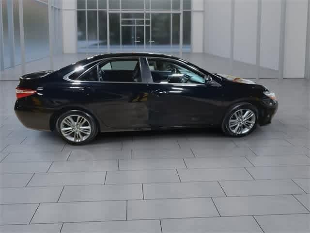 Thumbnail: 2017 Toyota Camry - 9