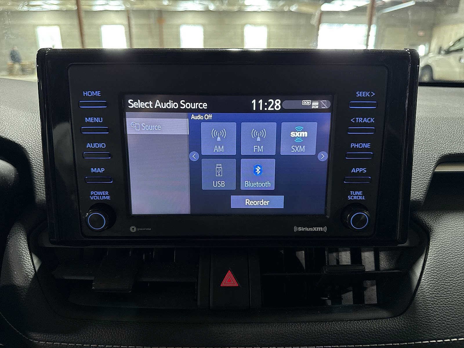 Thumbnail: 2022 Toyota RAV4 - 20