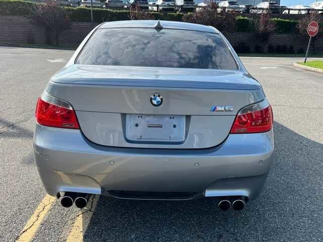 Thumbnail: 2006 BMW M5 - 4