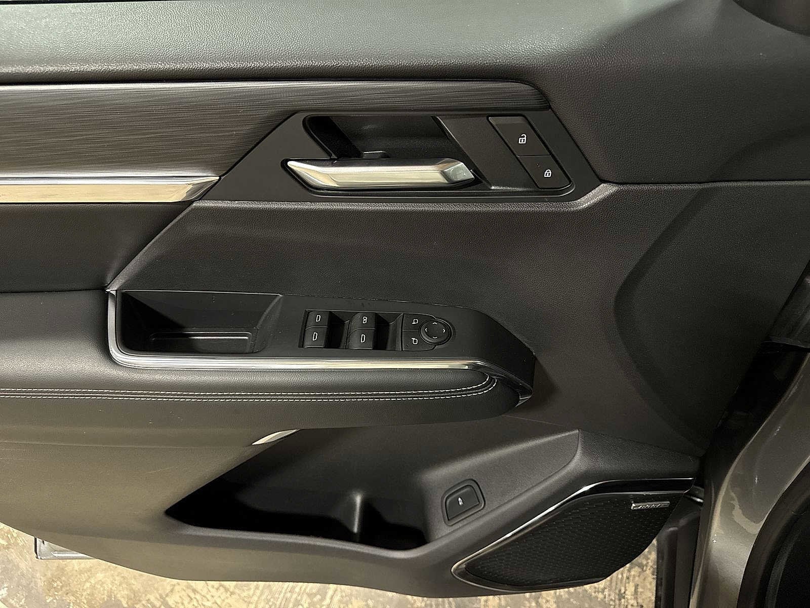 Thumbnail: 2025 GMC Acadia - 23