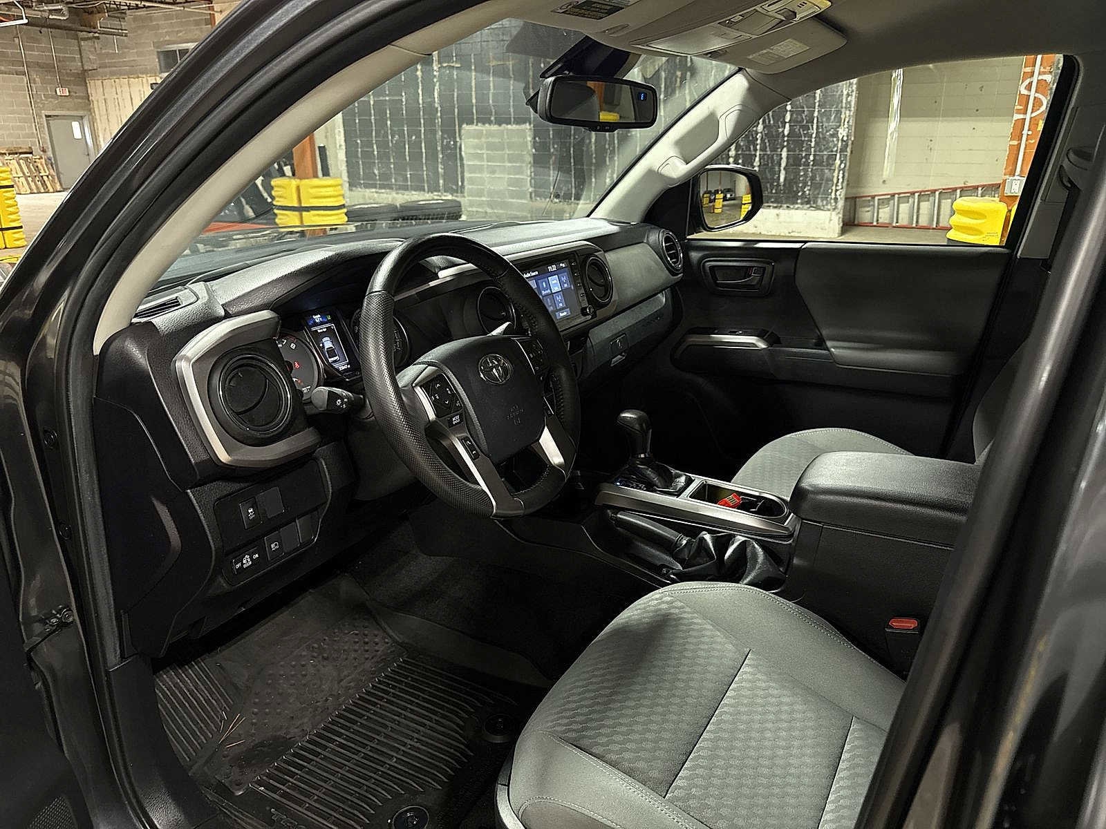 Thumbnail: 2023 Toyota Tacoma - 30