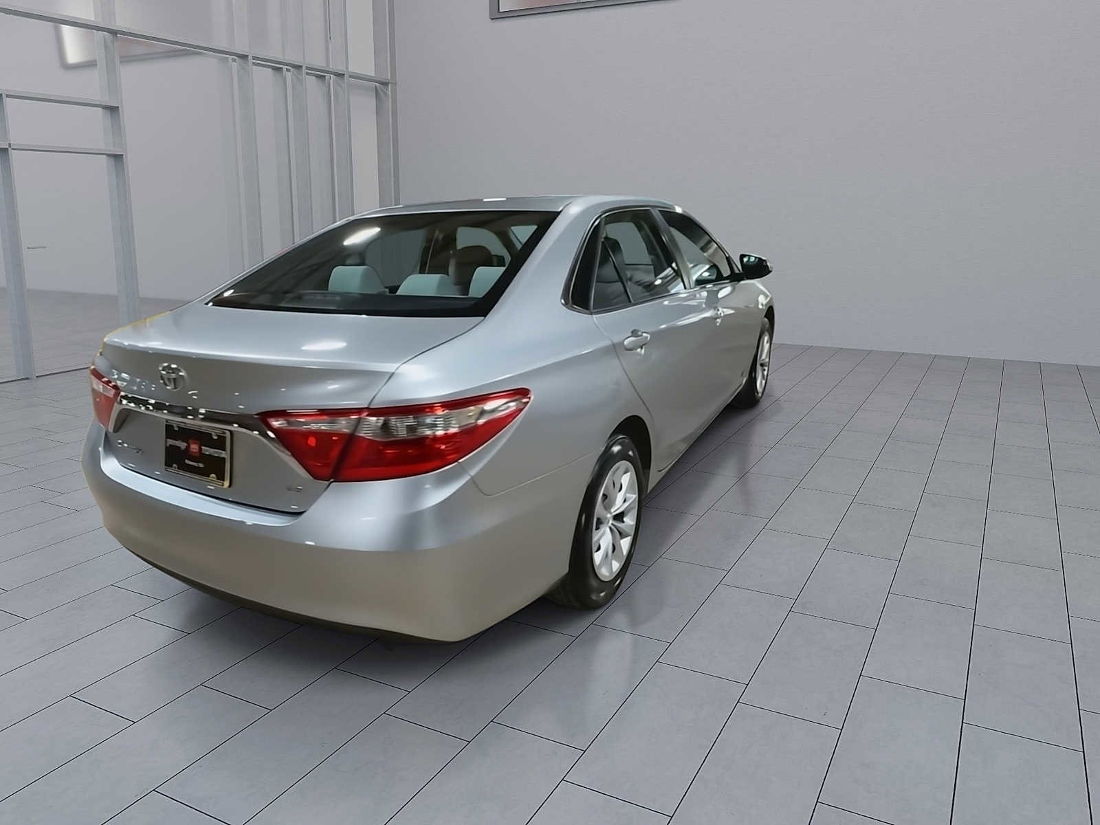 Thumbnail: 2016 Toyota Camry - 7
