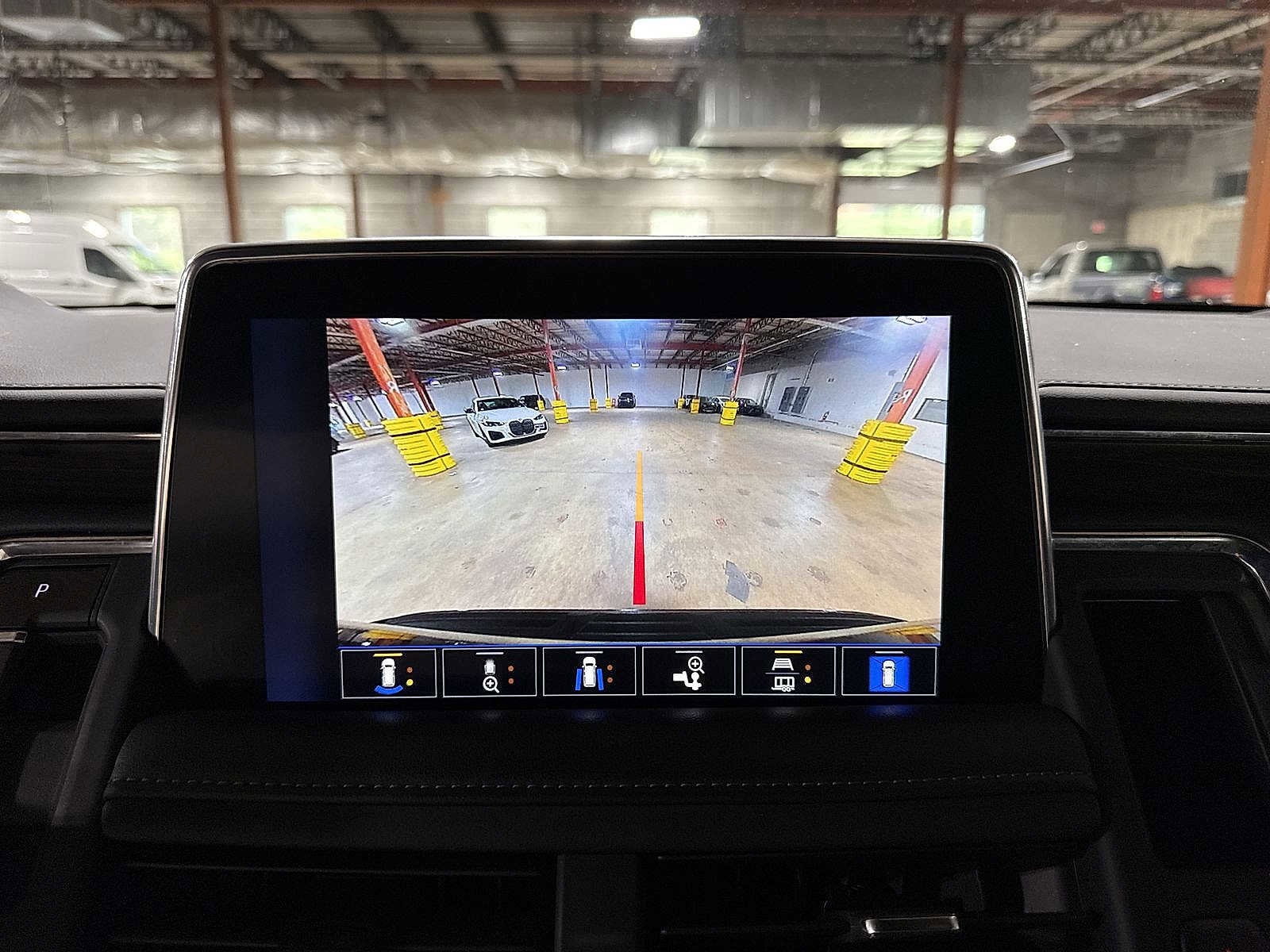 Thumbnail: 2023 Chevrolet Suburban - 26